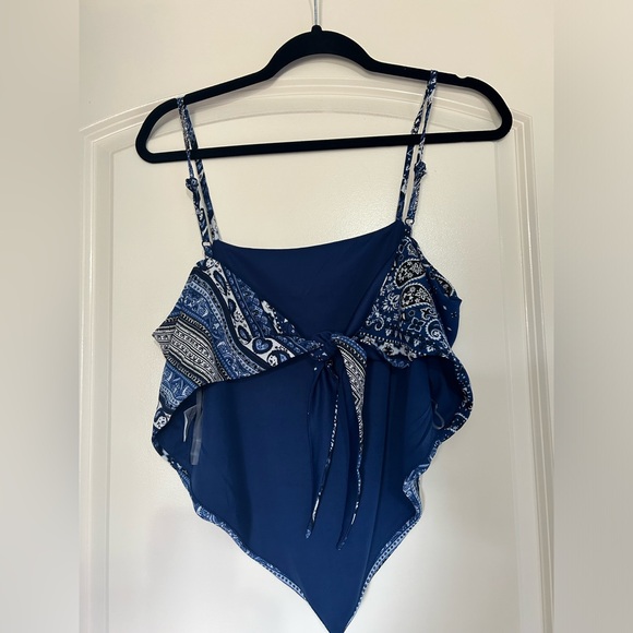 Bandeau - Picture 2 of 3